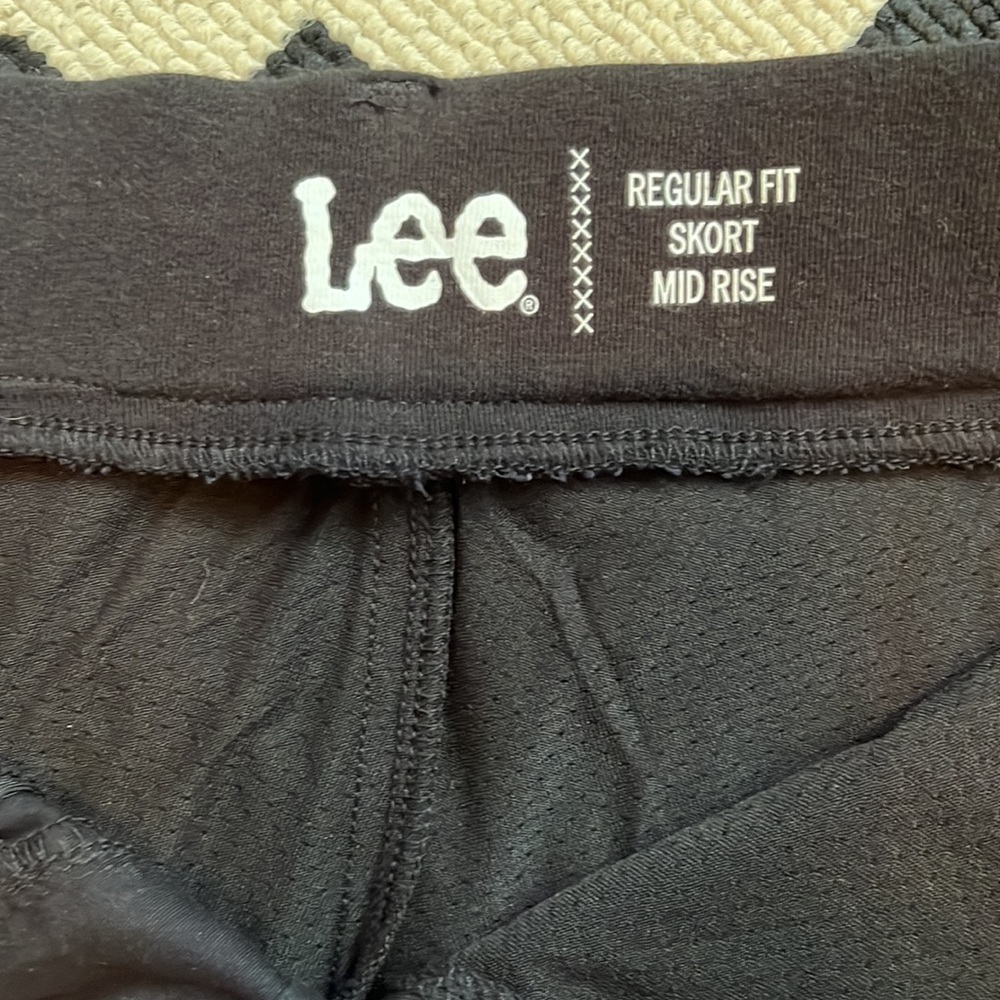 Lee • Mid Rise Skort - Picture 5 of 7